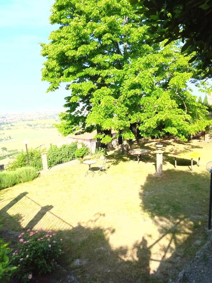 Residenza Messer Pajola Assisi Esterno foto